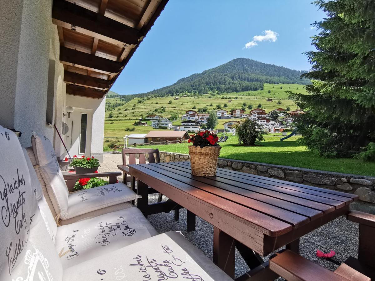 Das Alpenblick & Outdoor Lodge 나우더스 외부 사진