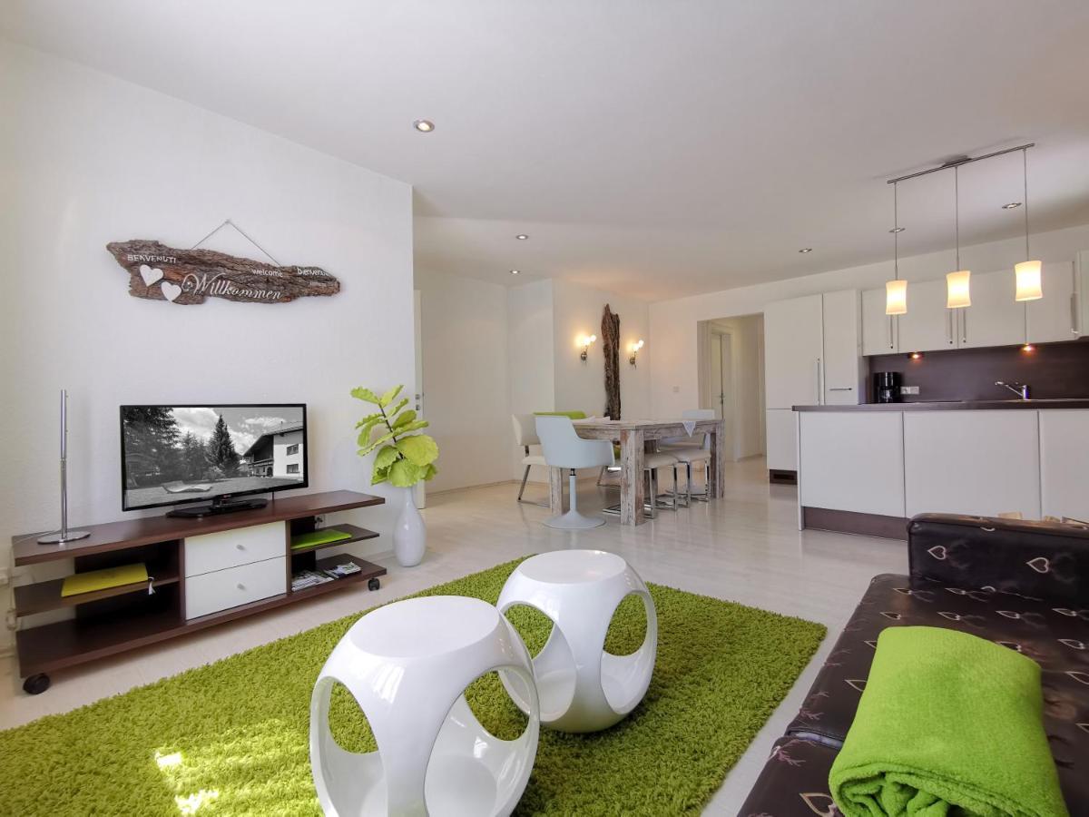 Das Alpenblick & Outdoor Lodge 나우더스 외부 사진