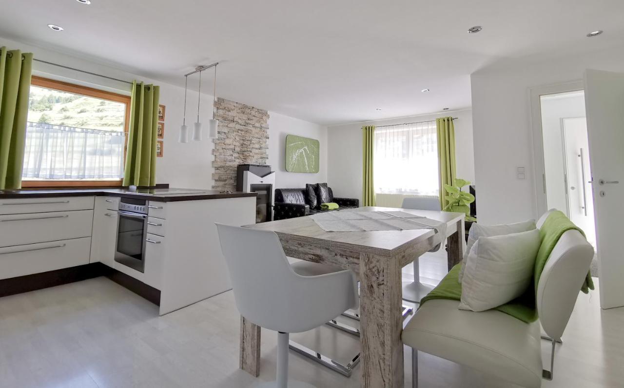 Das Alpenblick & Outdoor Lodge 나우더스 외부 사진