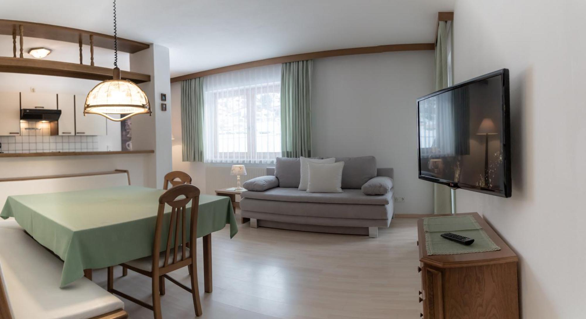 Das Alpenblick & Outdoor Lodge 나우더스 외부 사진